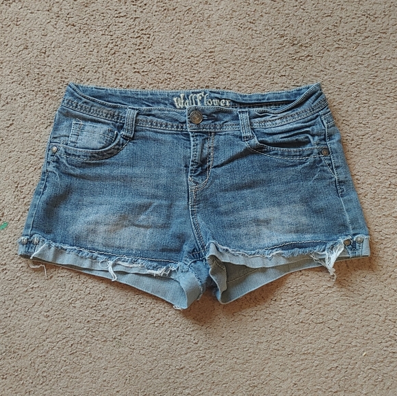 Pants - Wallflower Jean Shorts